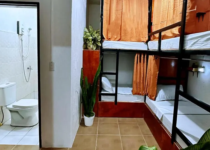 Moana House * Moalboal