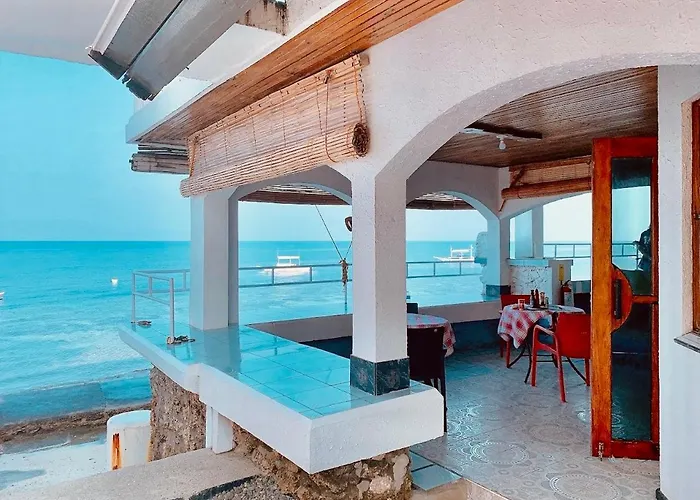 Moana House Ostello