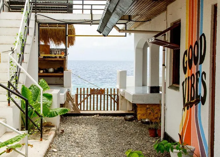 Moana House Ostello