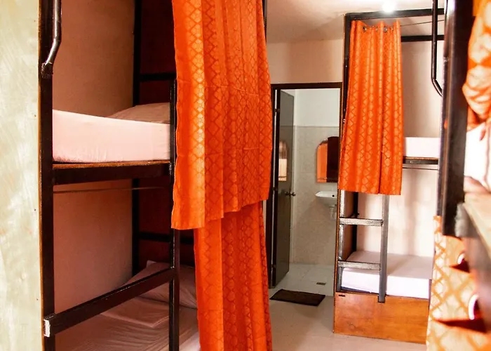 Moana House Ostello *